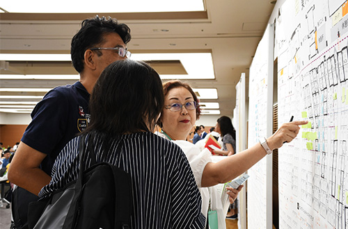 小間割抽選会の様子